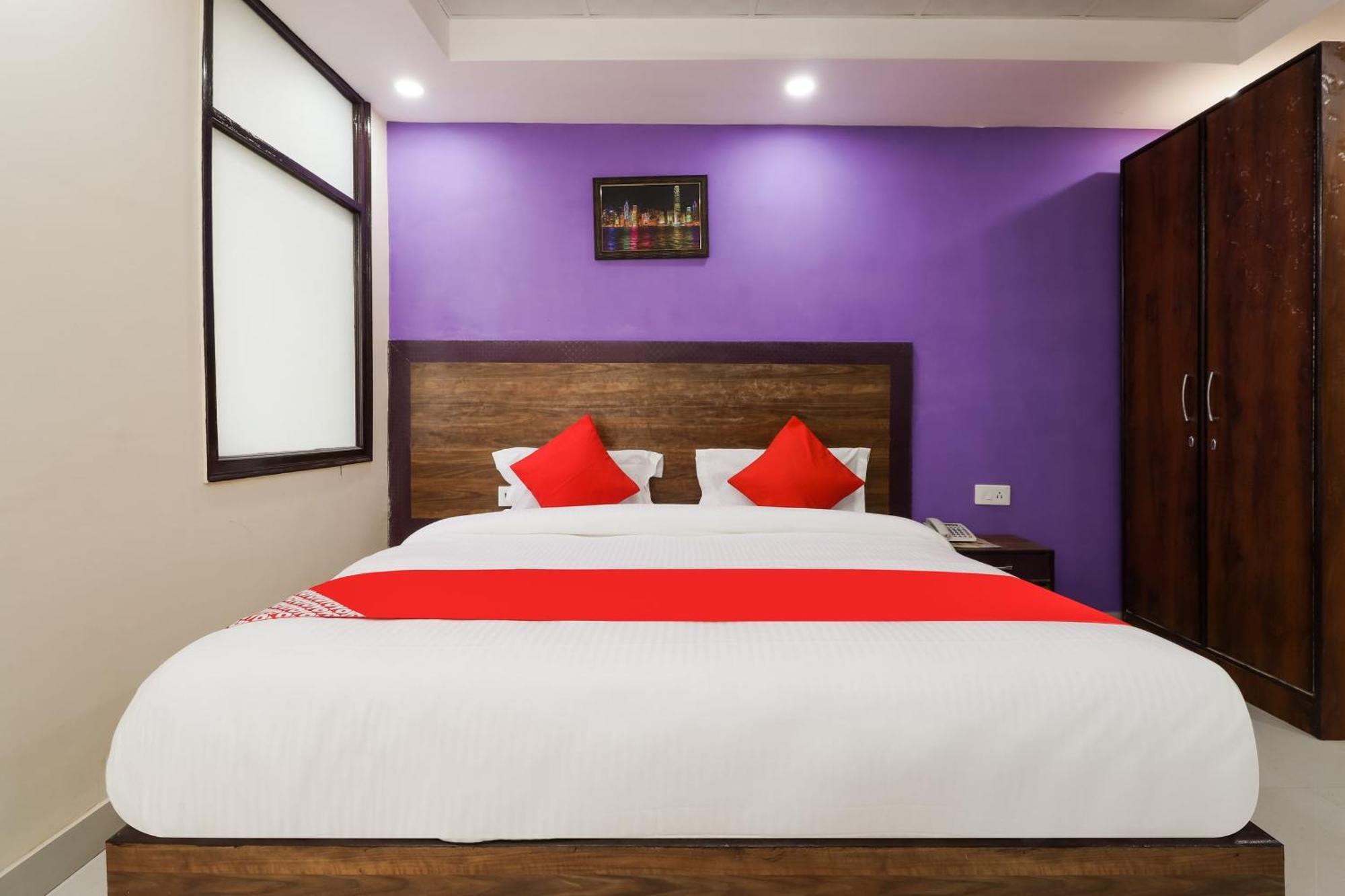 Hotel O Maharaja Gold New Delhi Exterior photo